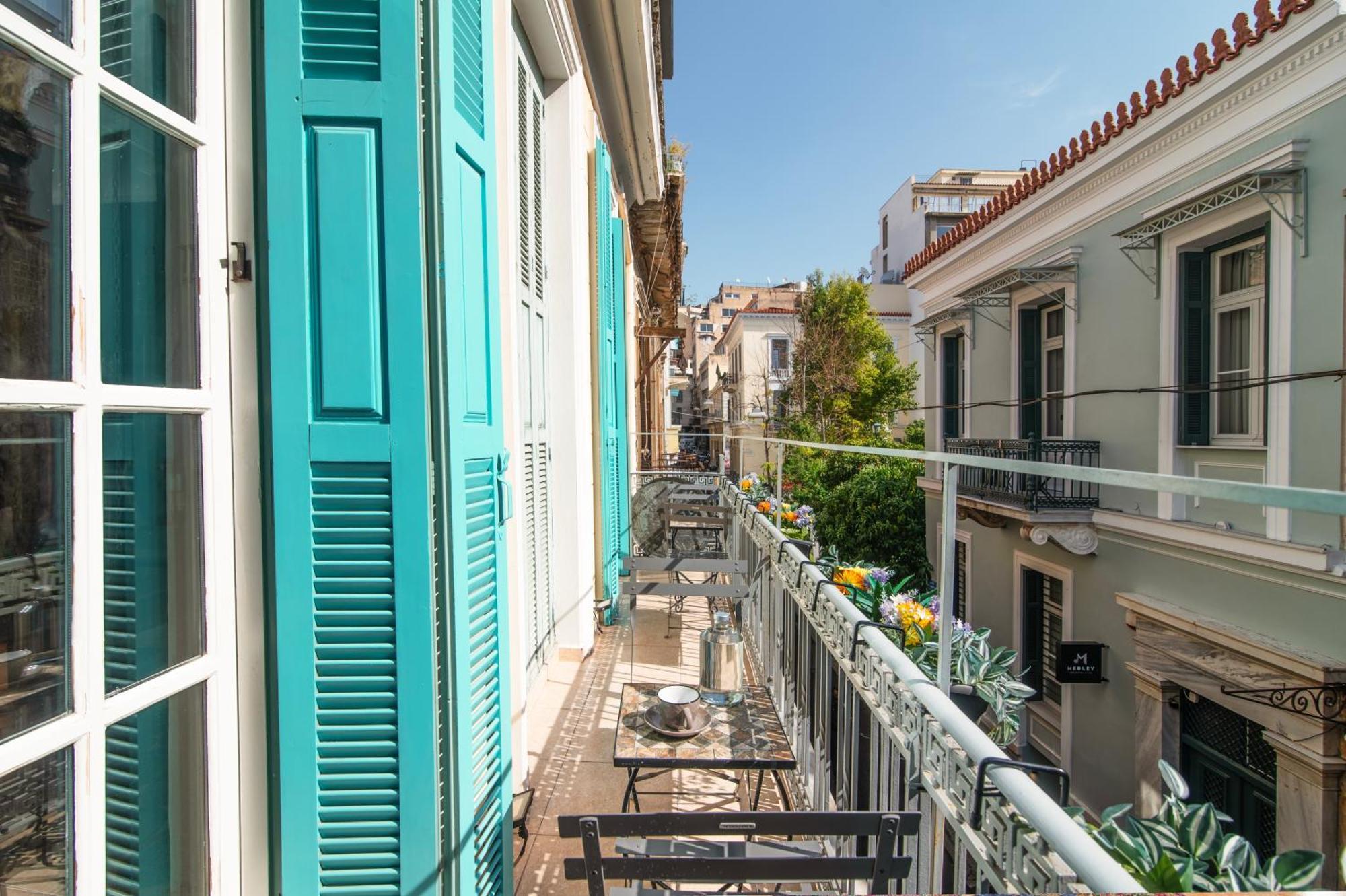 Neoclassical Loft In Monastiraki - Acropolis And Metro Athen Eksteriør bilde